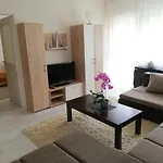 Apartament Strandfuerdo Eger